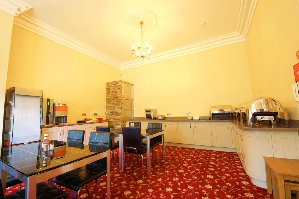 Edgerton Hotel Huddersfield Bagian luar foto