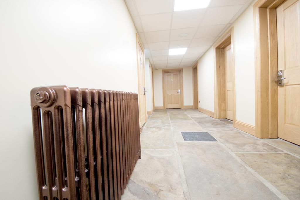 Edgerton Hotel Huddersfield Bagian luar foto