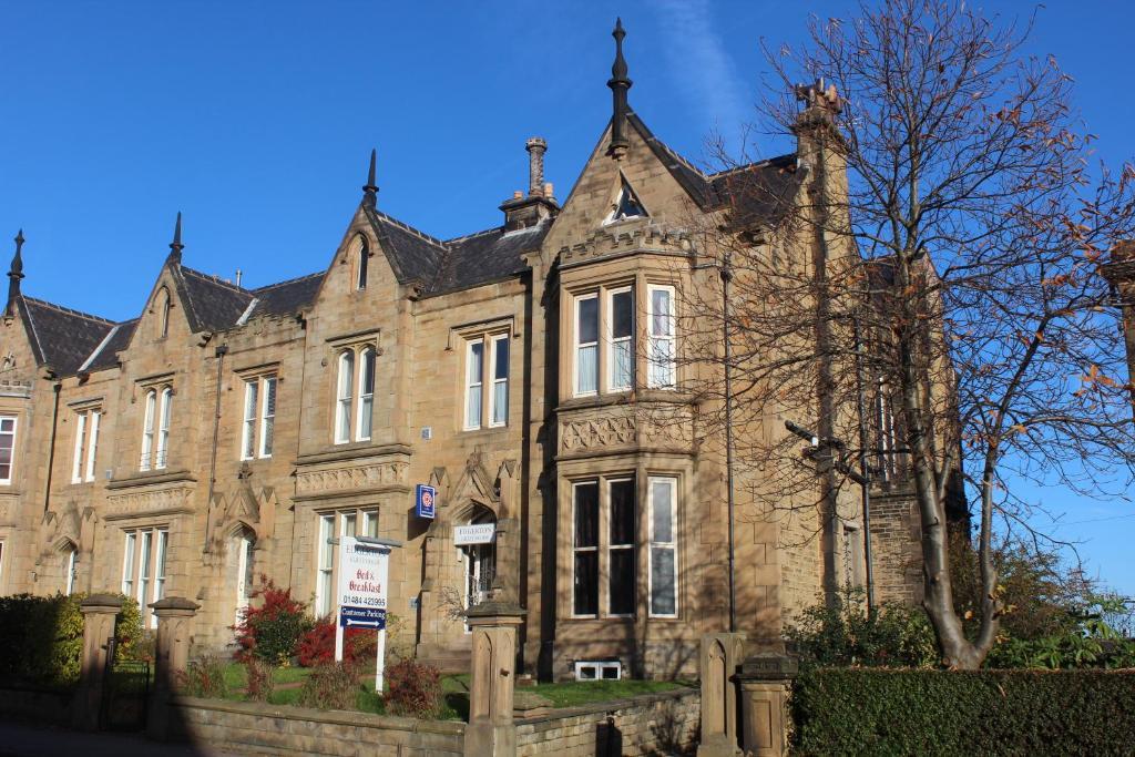 Edgerton Hotel Huddersfield Bagian luar foto
